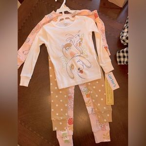 Carter’s 2T pajamas, 2 pairs